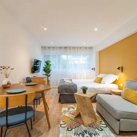 شقة Nouveau Sacre-coeur 3 *