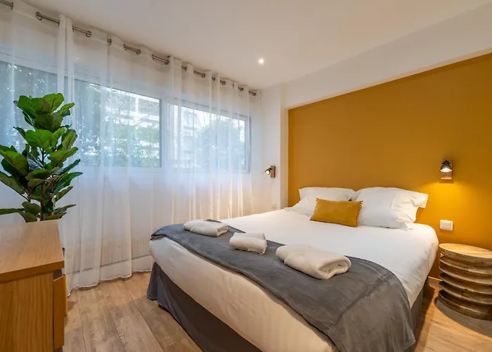 Nouveau Sacre-coeur 3 * Paris